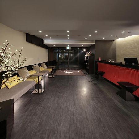 Kuromon Crystal Hotel Osaka Exterior photo