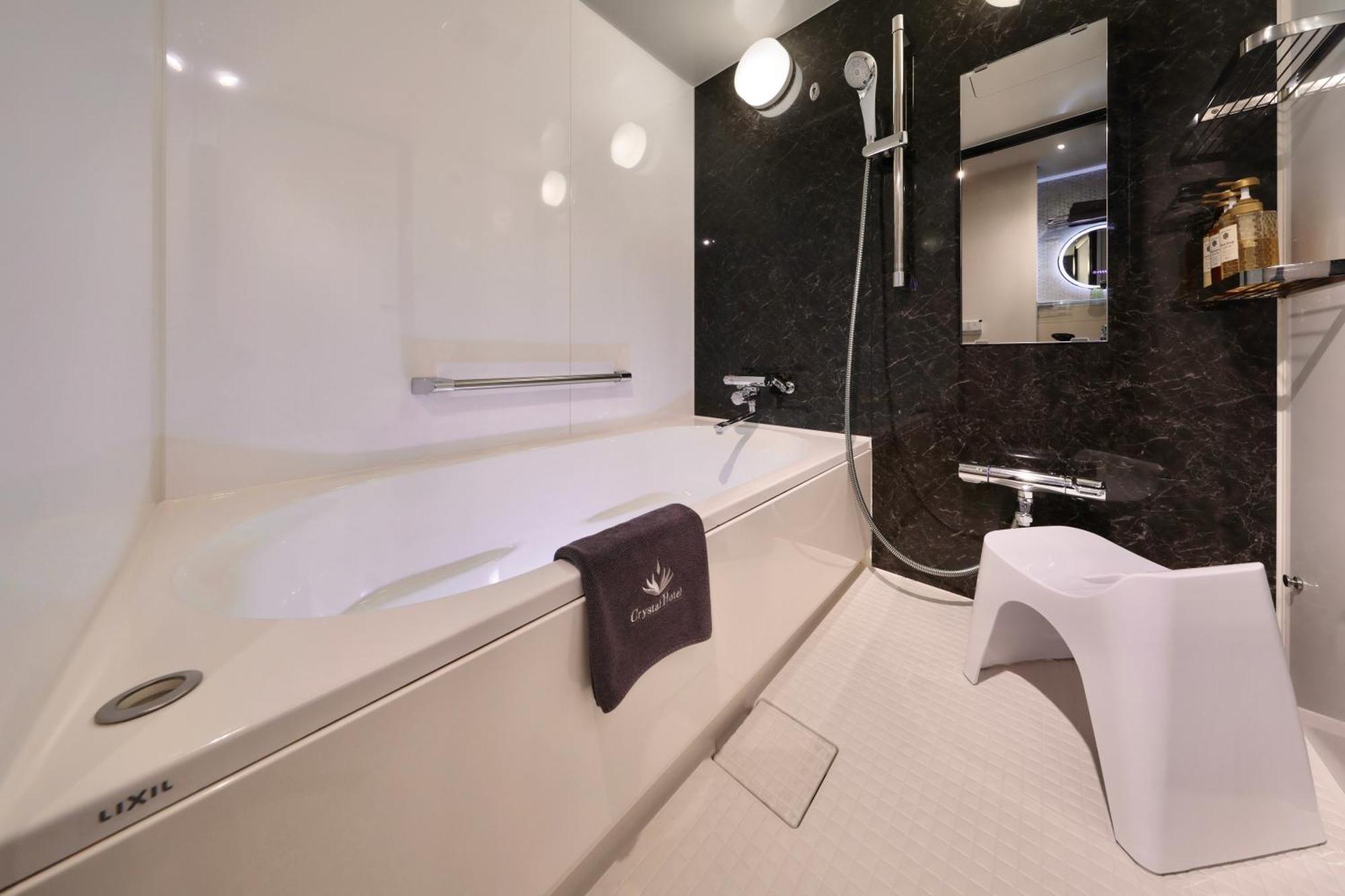 Kuromon Crystal Hotel Osaka Exterior photo